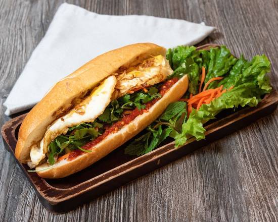 Order Delivery - 3. Grilled Chicken Sandwich food online from Goi Cuon store, San Diego on bringmethat.com