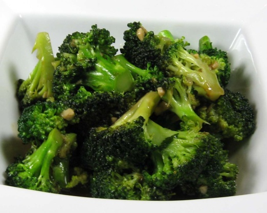Order 109. Broccoli with Garlic Sauce food online from Good Taste Restaurant store, Ramsey on bringmethat.com