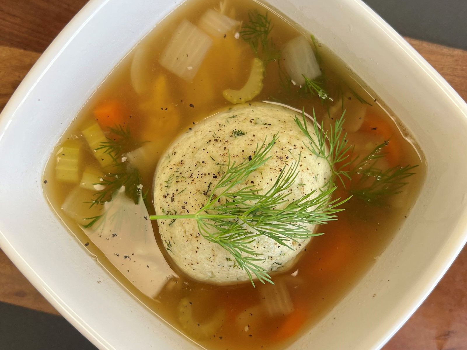 Order Matzo Ball Soup food online from Berg Smoked Meat store, Belmar on bringmethat.com