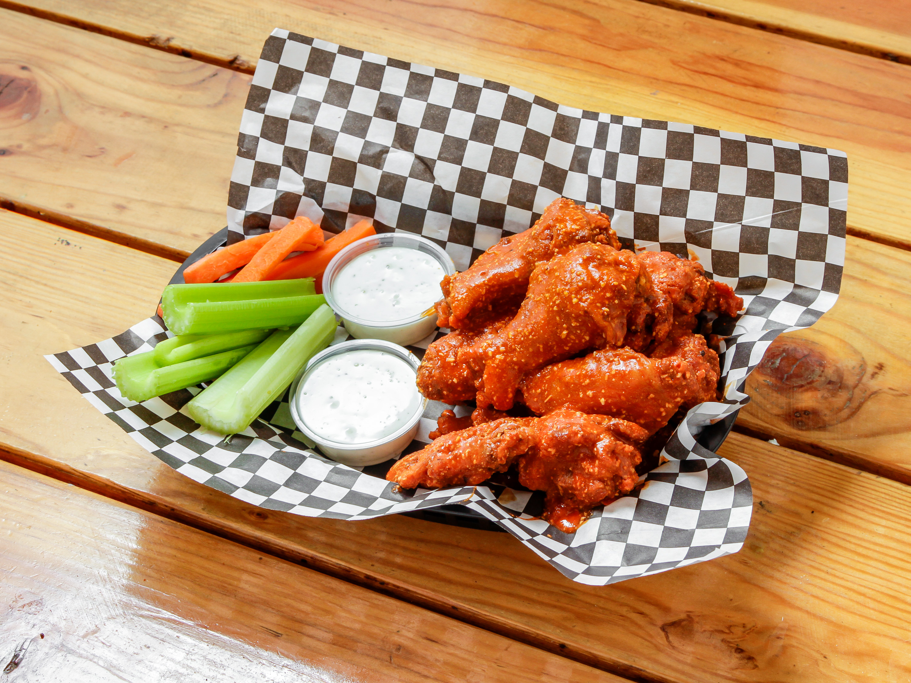 Order Chicken Wings  food online from Amigos Burgers And Beer store, Tucson on bringmethat.com