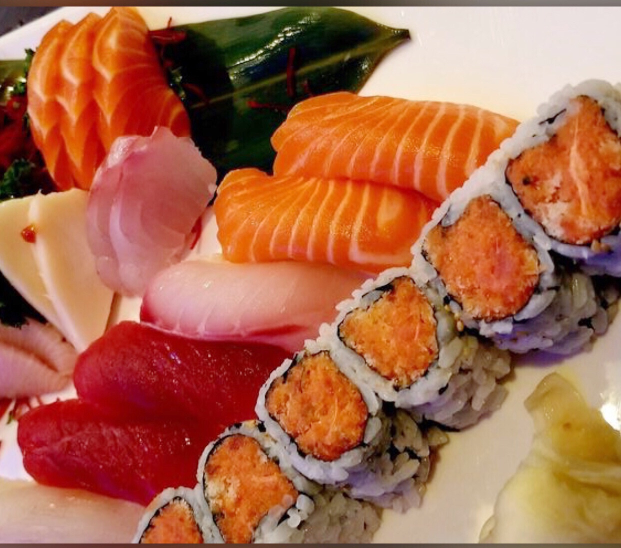 Order Sushi and Sashimi Dinner food online from Komo asian cuisine store, Bellmore on bringmethat.com