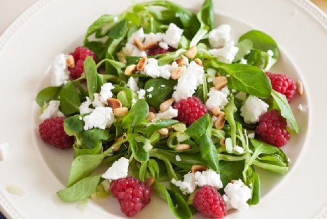 Order Spinach Salad food online from Masha and the Bear store, Aurora on bringmethat.com