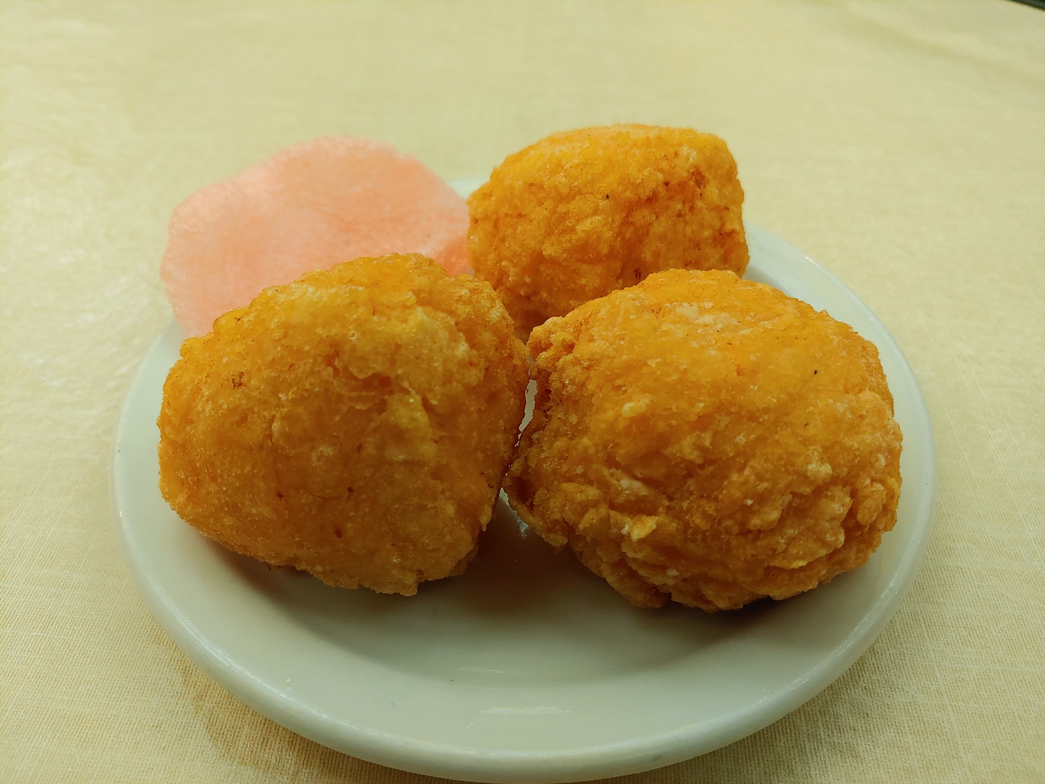 Order Deep-Fried Shrimp Balls  food online from Shangri-La Chinese Restaurant store, West Bloomfield Township on bringmethat.com