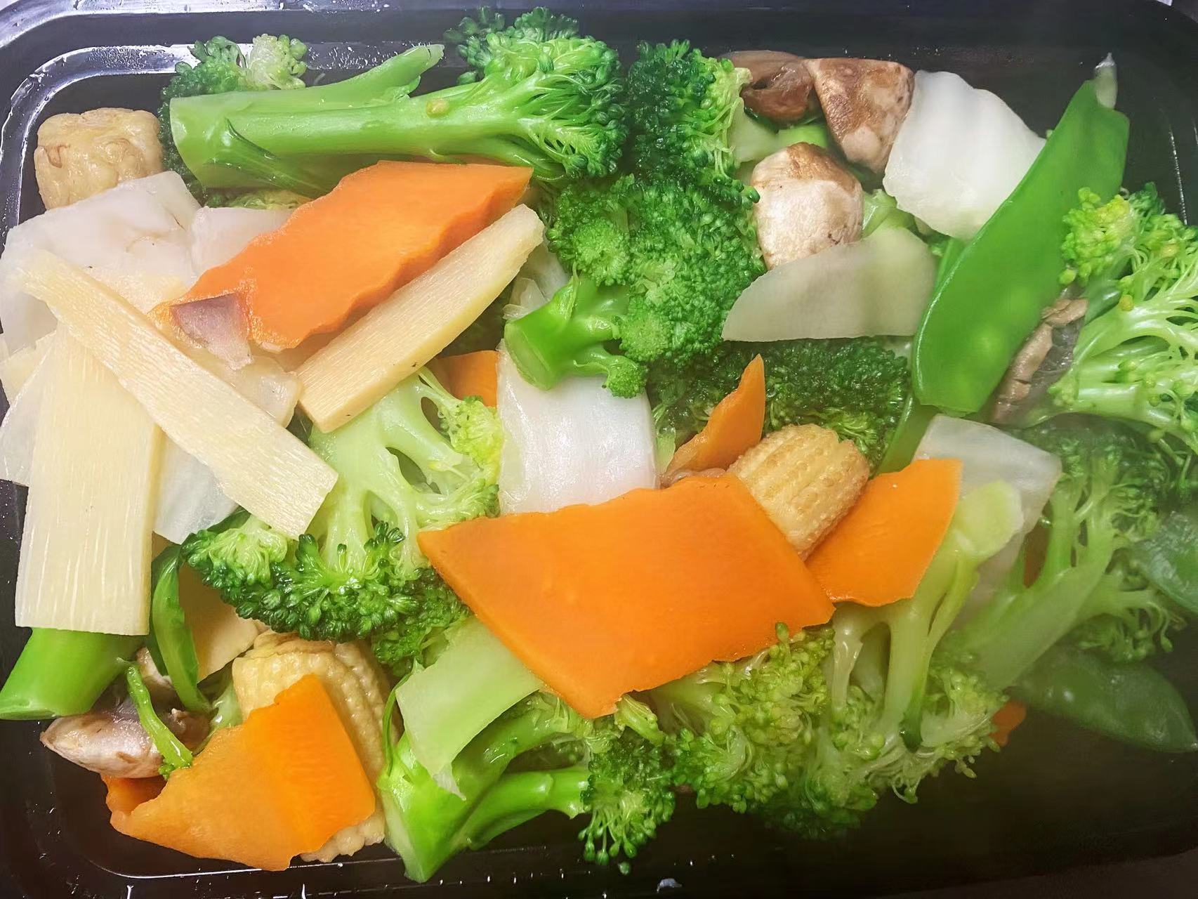 Order  D1. Boiled Vegetable Platter Diet food online from China King store, King Of Prussia on bringmethat.com