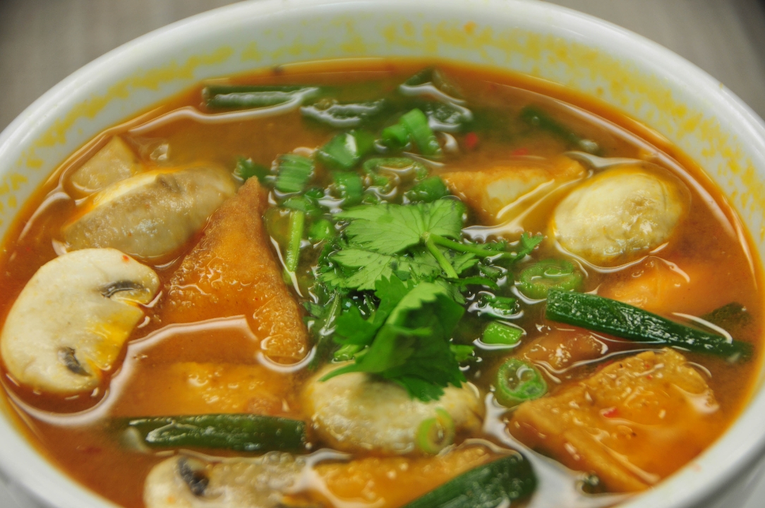Order Tom Kha (Bowl) food online from Saucy's Thai & Pho store, Plano on bringmethat.com