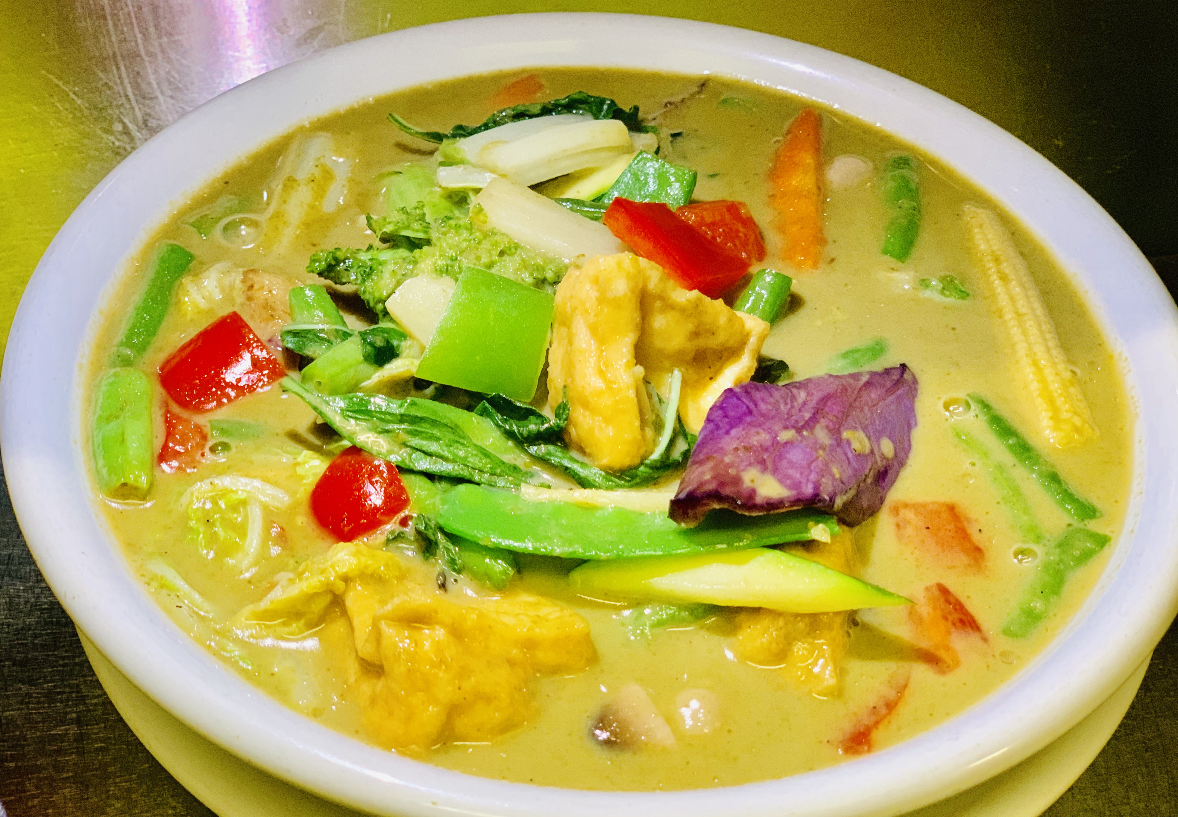 Order 25. Green Curry food online from Kao Thai store, Silver Spring on bringmethat.com
