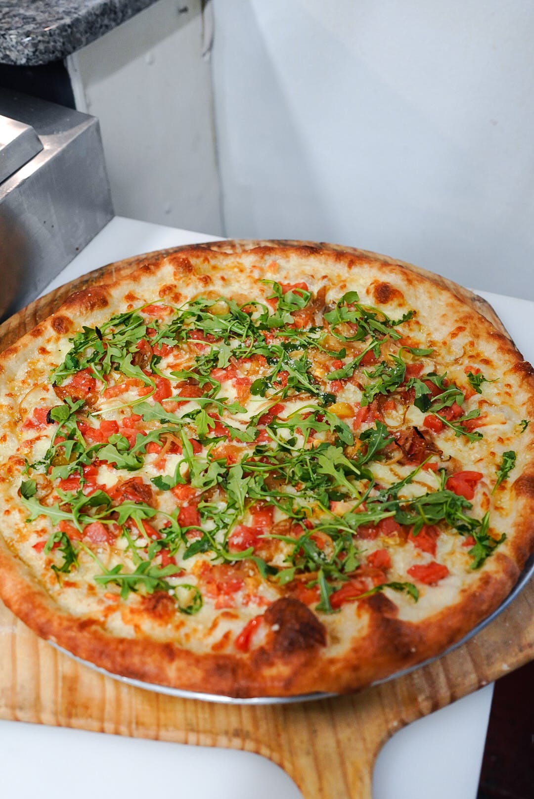 Order Davinci’s Pizza - Small 12'' food online from Ferrara Pizzeria store, Whitehall on bringmethat.com