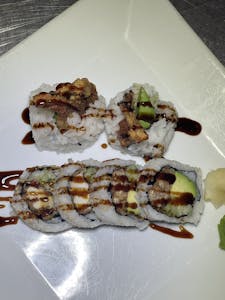 Order Spider Roll food online from Bistro 1051 store, Clark on bringmethat.com