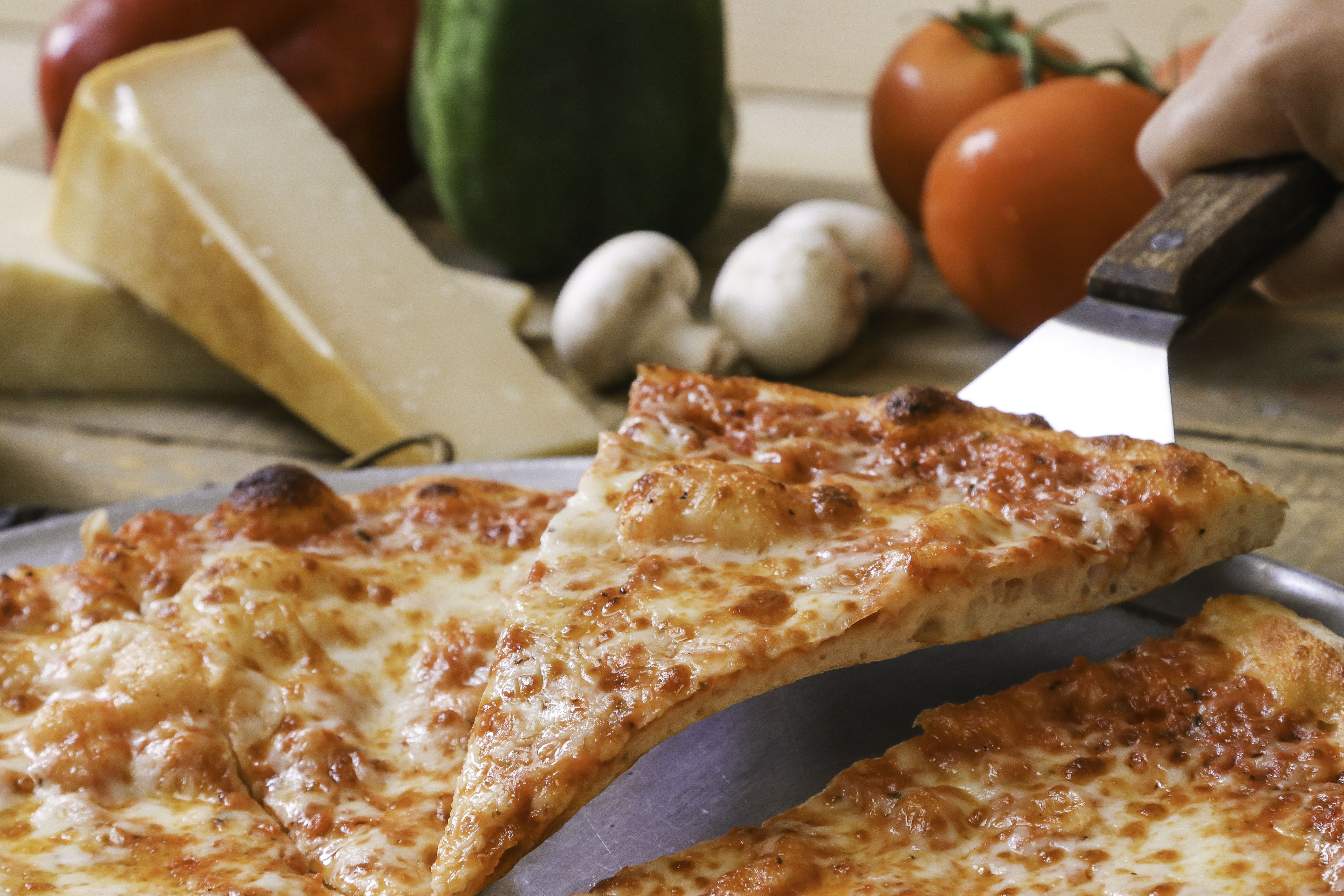 Order Giganti 20" Cheese Pizza food online from Ameci Pizza & Pasta store, Lake Forest on bringmethat.com