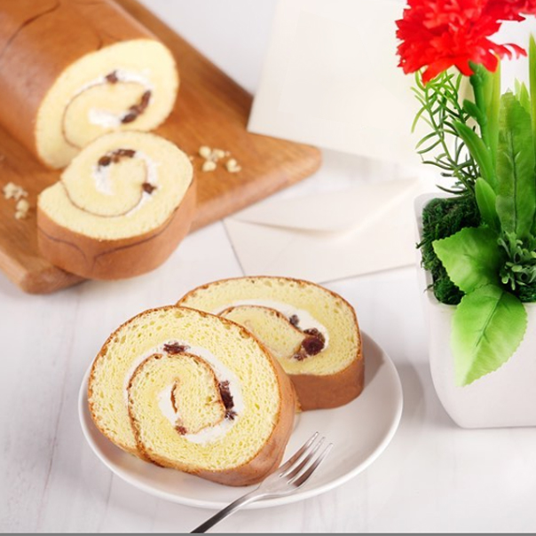 Order Original Roll Cake food online from Tous Les Jours store, Carrollton on bringmethat.com