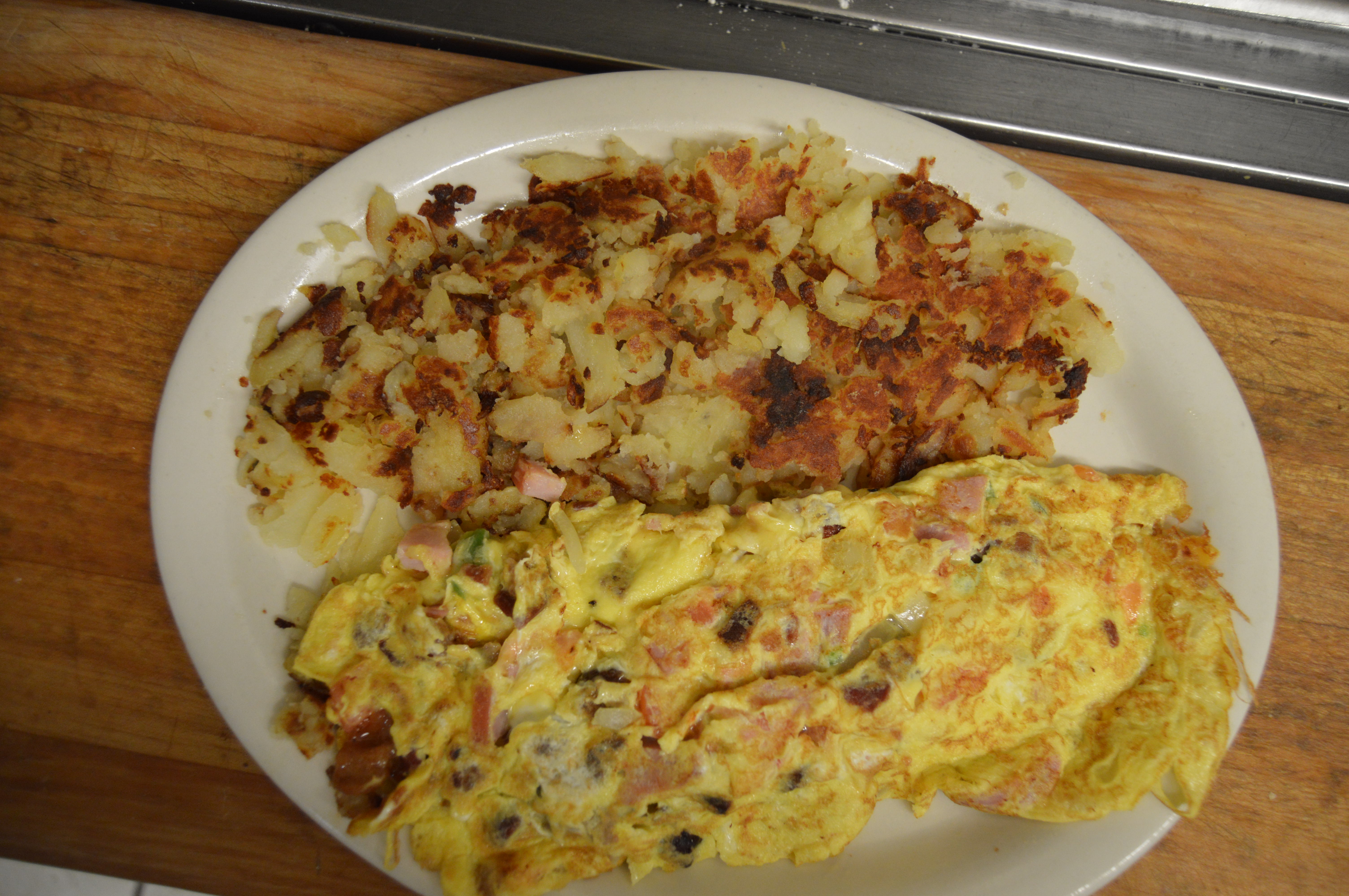 Order Everything Omelette food online from Angelas Family Restaurant store, Cleveland on bringmethat.com