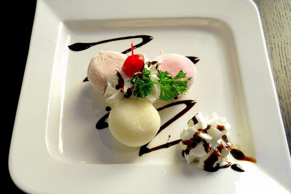 Order Vanilla Mochi Ice Cream food online from Umi Japanese Cuisine store, Washington on bringmethat.com