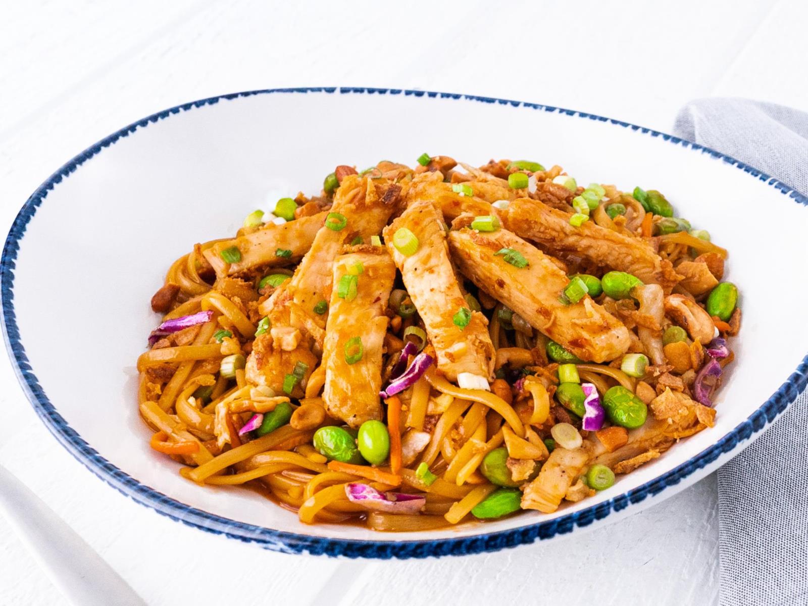 Order Kung Pao Noodles With Chicken food online from Red Lobster store, Peoria on bringmethat.com