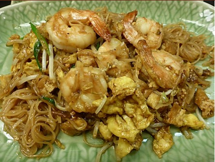 Order Pad Thai food online from Thaiwat Restaurant store, Reading on bringmethat.com