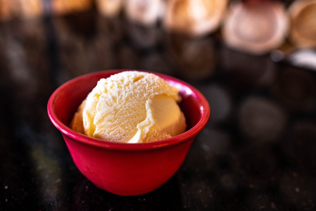 Order Ice Cream Scoop- Vanilla food online from Mike Bbq store, Escondido on bringmethat.com