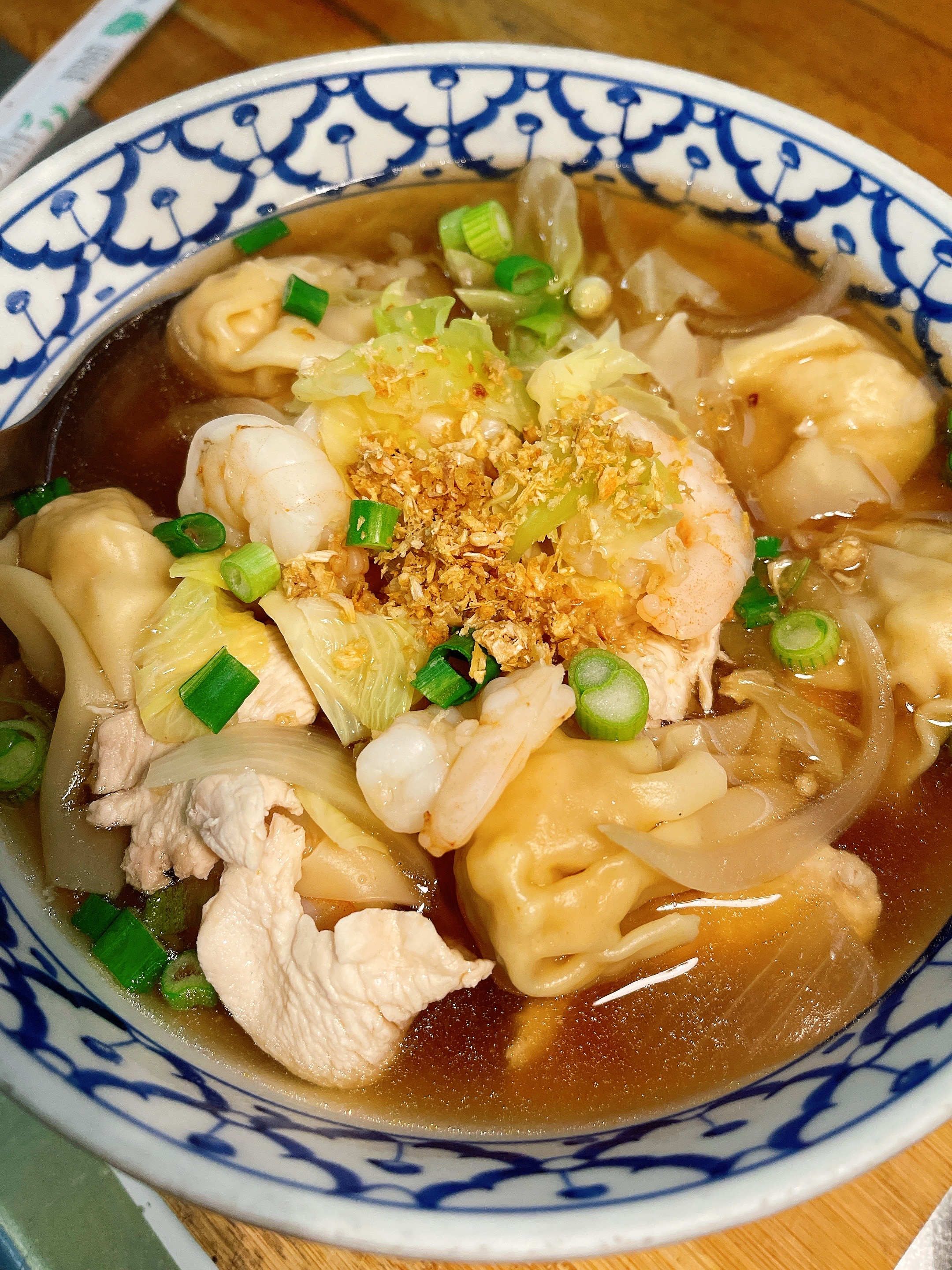 Order Wonton Noodle Soup food online from Berkeley Thai House store, Berkeley on bringmethat.com