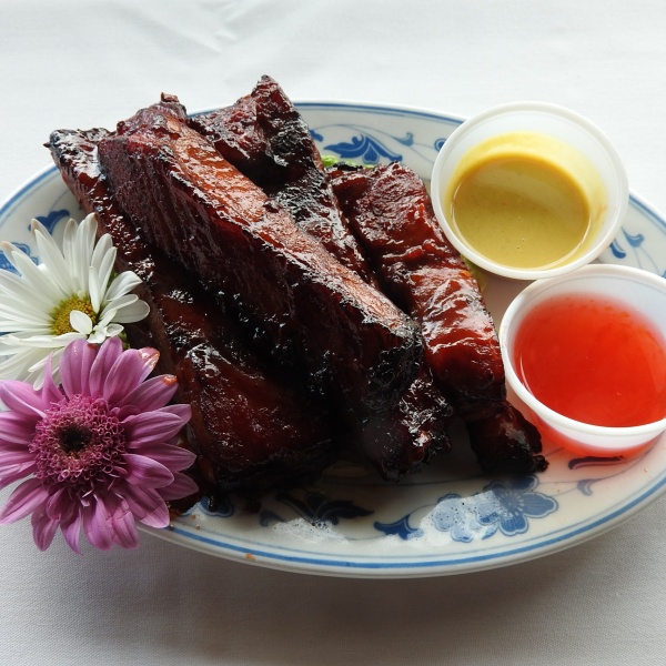 Order BBQ Spare Ribs food online from May Dragon Chinese Restaurant store, Dallas on bringmethat.com