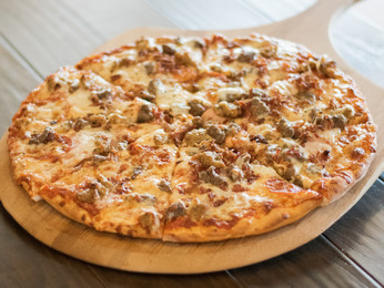 Order 5 Meat Pizza food online from Davanni's store, Plymouth on bringmethat.com
