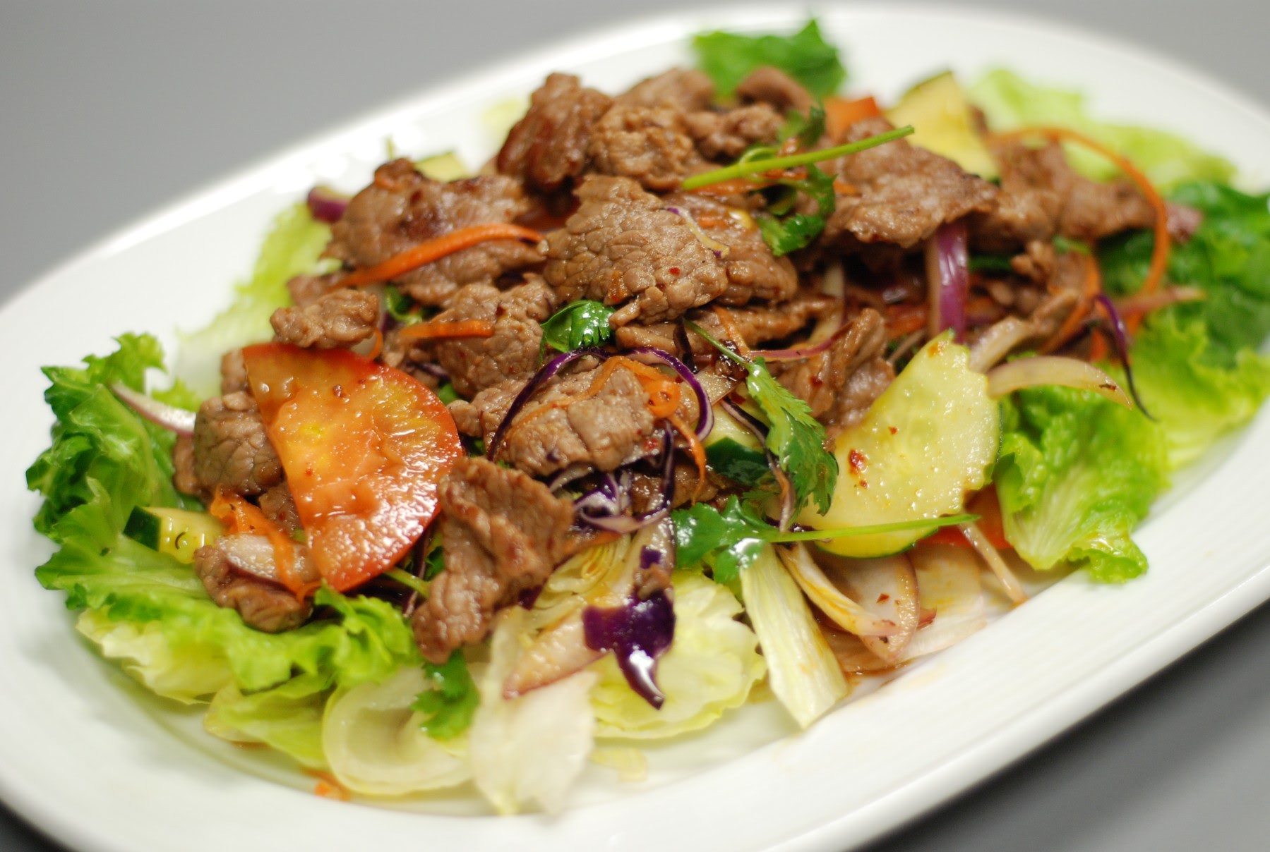 Order Beef Salad  food online from Thaitaste Restaurant store, Los Angeles on bringmethat.com