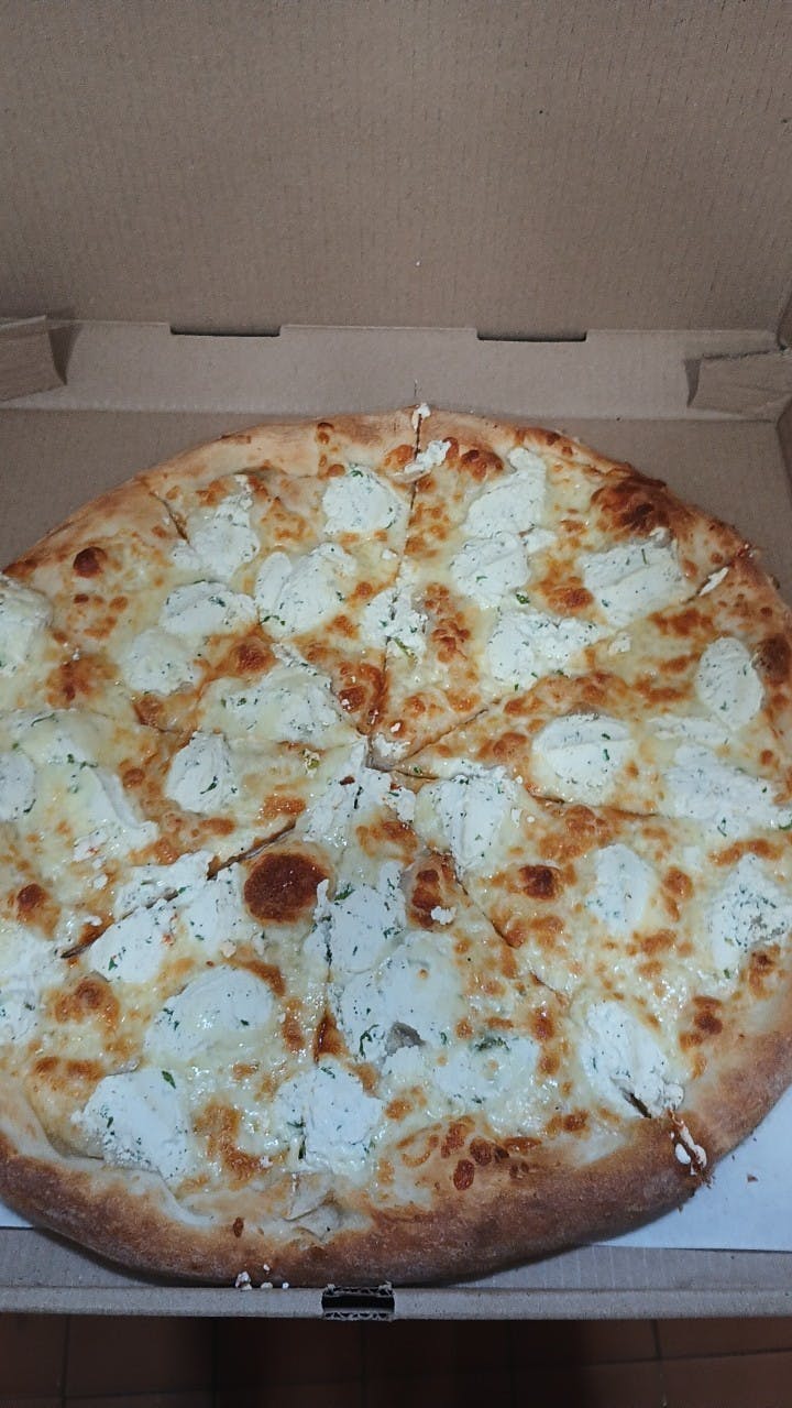 Order Torretta White Pizza - Pizza food online from Ciccios Pizza store, Brooklyn on bringmethat.com