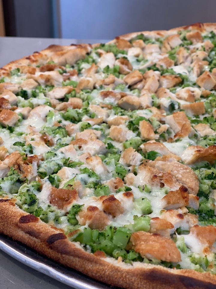 Order Chicken & Broccoli Slice food online from Pizzabar 141 store, Woodbury on bringmethat.com