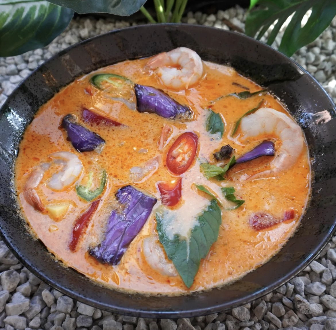 Order Red Curry food online from Spicy shallot store, Elmhurst on bringmethat.com
