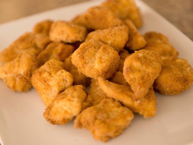 Order 4 Chicken Nuggets food online from Wing Crave store, Elizabeth on bringmethat.com