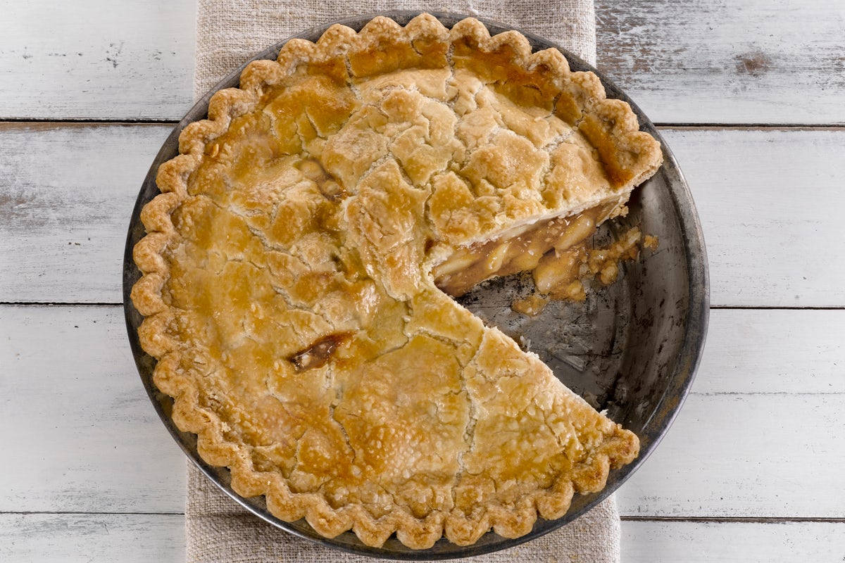 Order Homestyle Apple Pie food online from Perkins Restaurant & Bakery store, Cincinnati on bringmethat.com