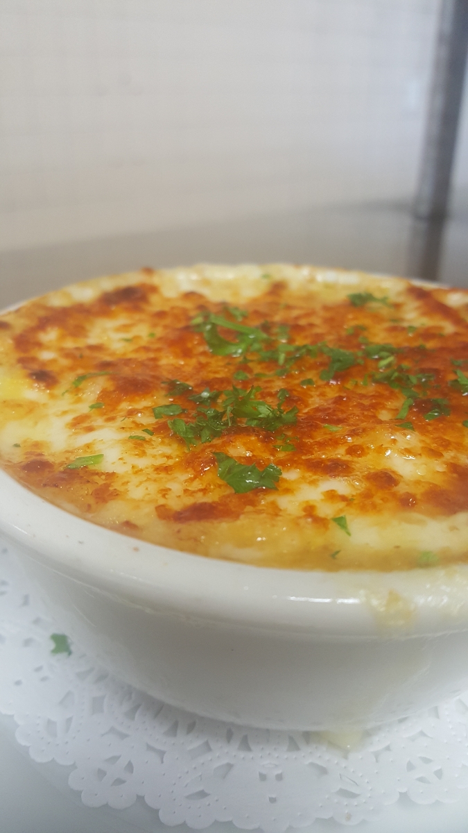 Order Alan’s French Onion Soup food online from Chef Alan Restaurant store, Reading on bringmethat.com