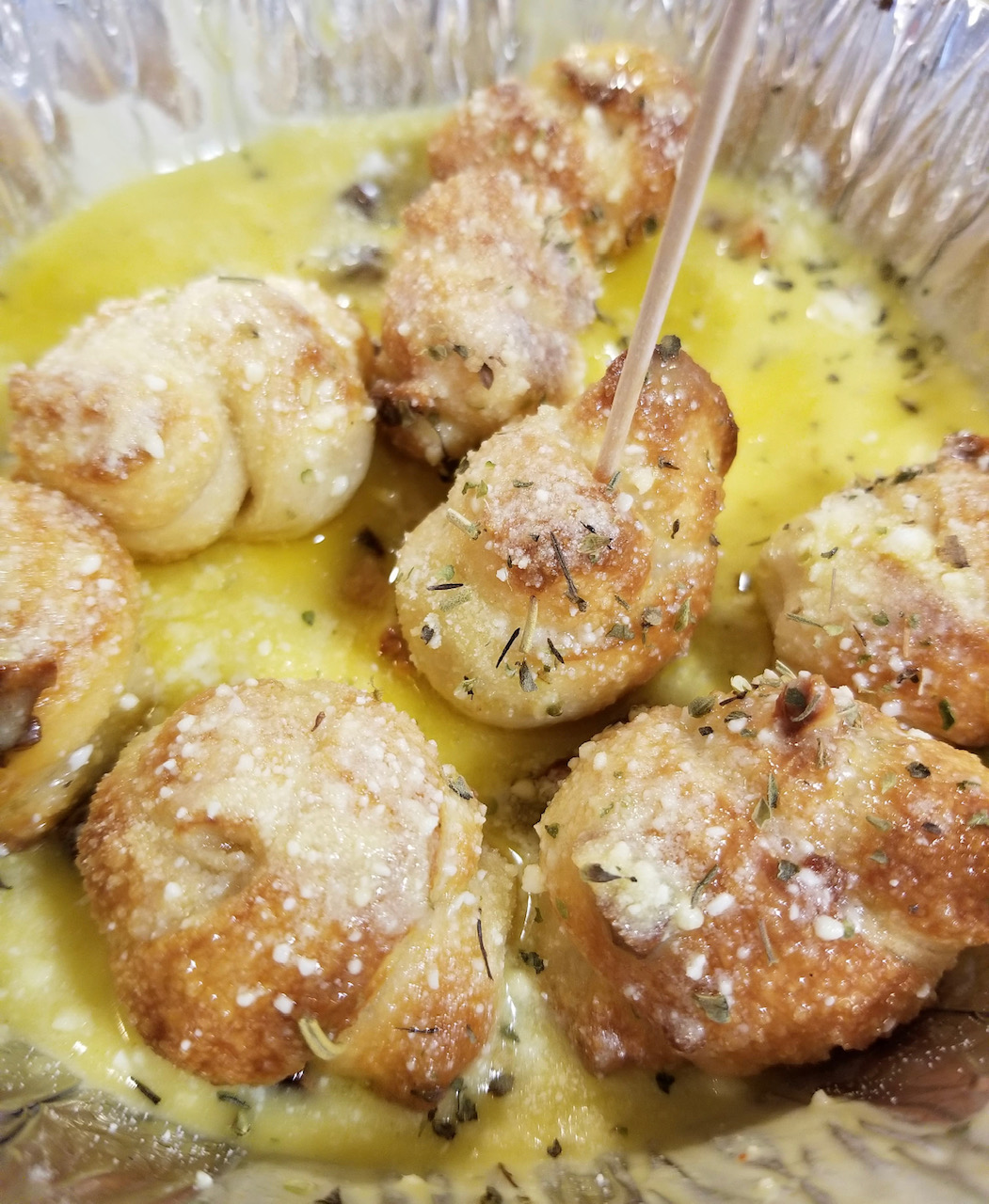 Order Garlic Knots food online from East Haven Tavern store, New Haven on bringmethat.com