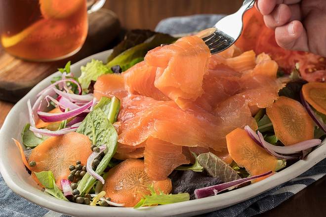 Order Smoked Salmon Salad food online from La Boulangerie Boul'Mich store, Key Biscayne on bringmethat.com
