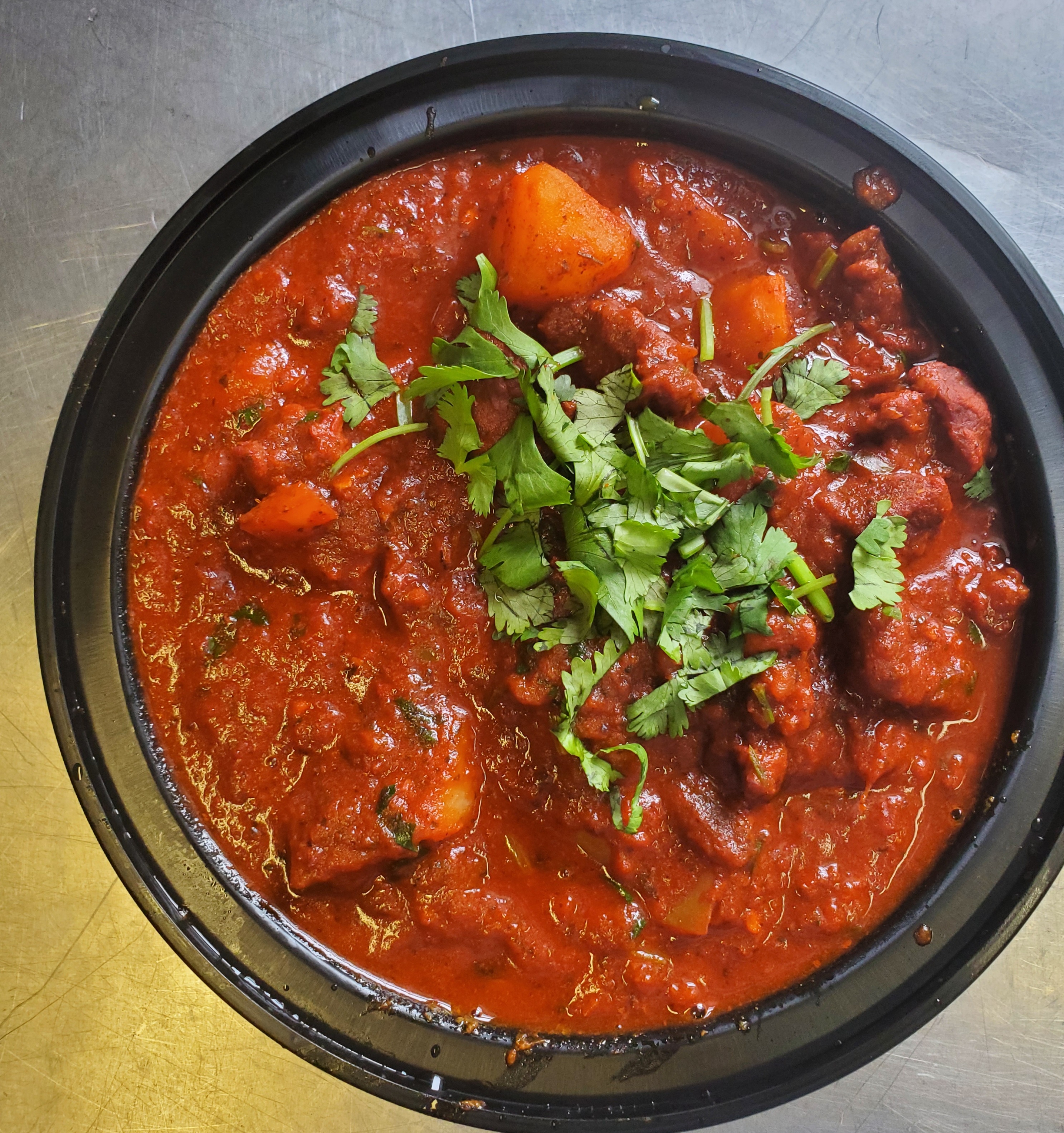 Order Chicken Vindaloo (Spicy) food online from Shirleys India store, New Rochelle on bringmethat.com