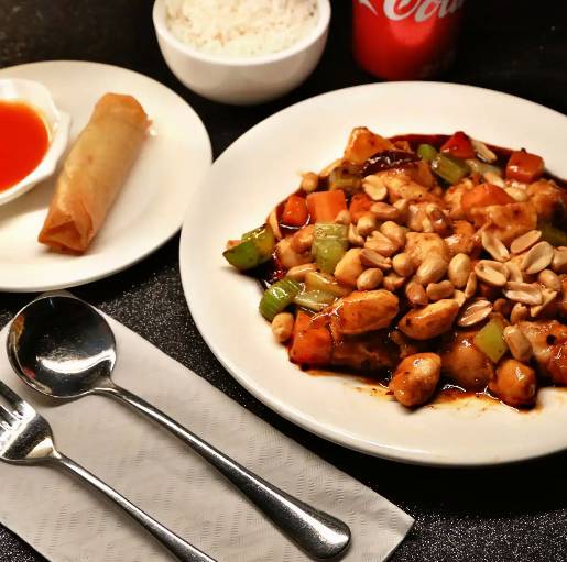 Order Kung Pao Chicken food online from Hunan's store, Houston on bringmethat.com