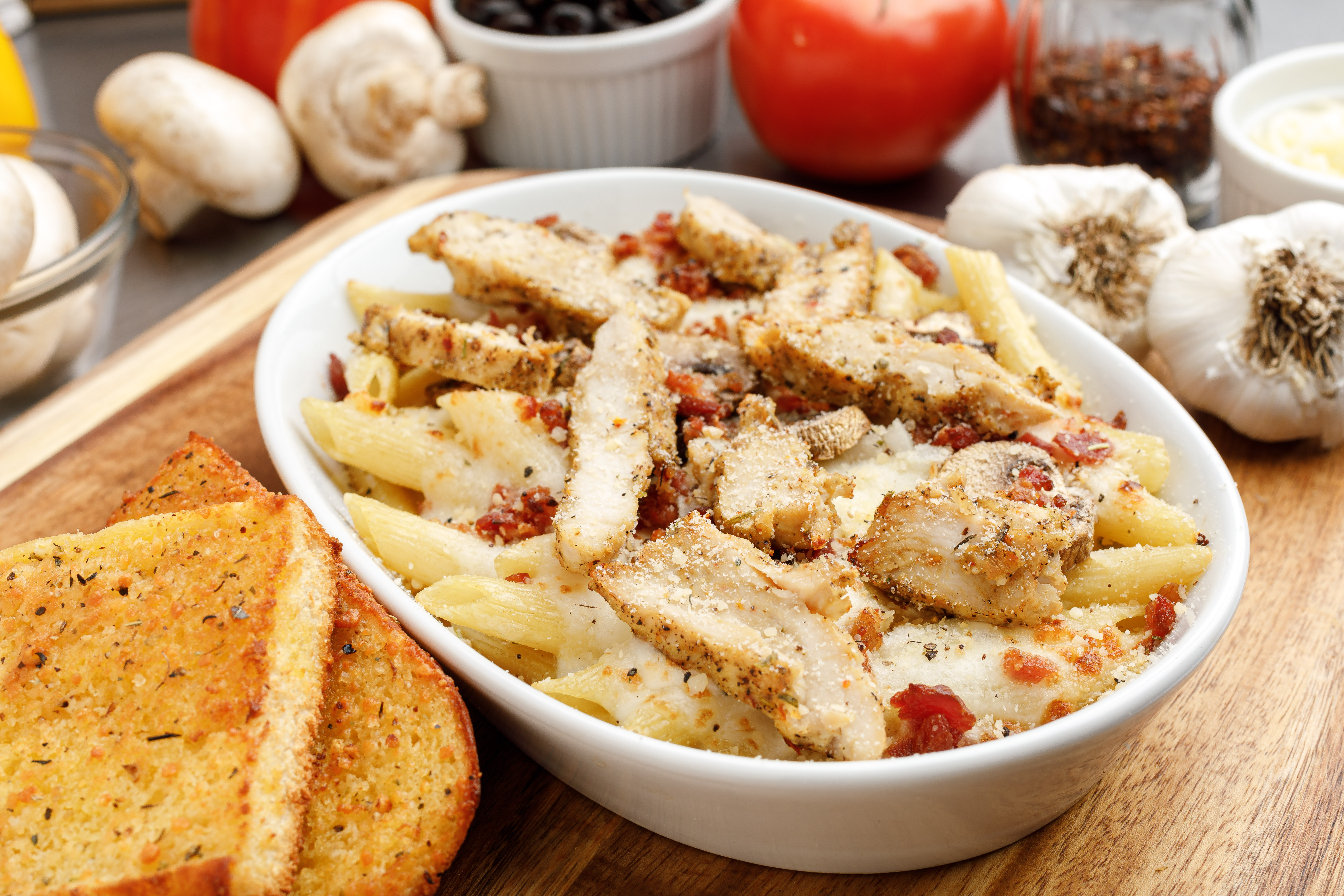 Order Chicken Carbonara  food online from Pizza by the Guy store, Owensboro on bringmethat.com