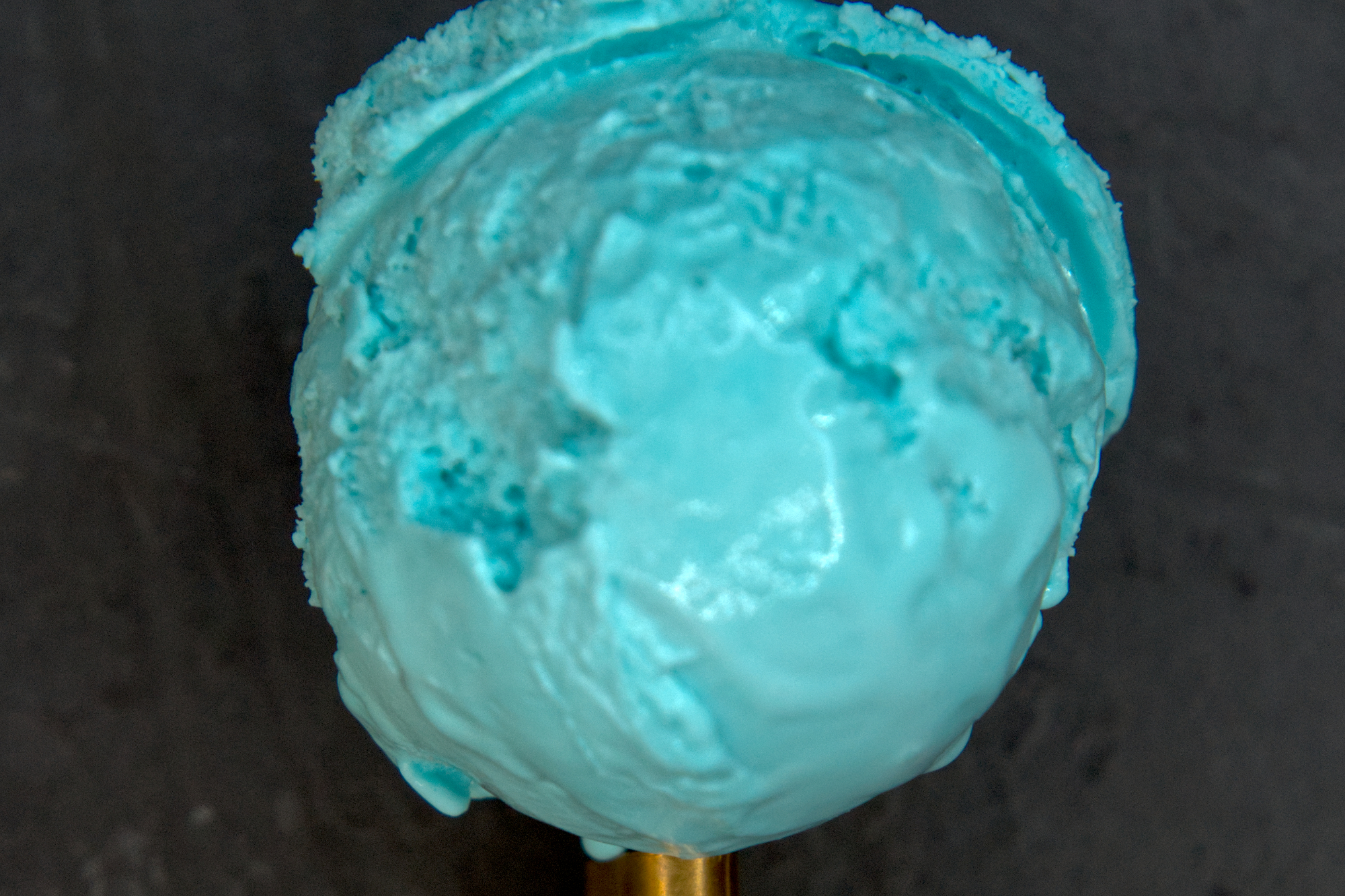 Order Blue Moon food online from Wynston Ice-Cream Co. store, San Marcos on bringmethat.com