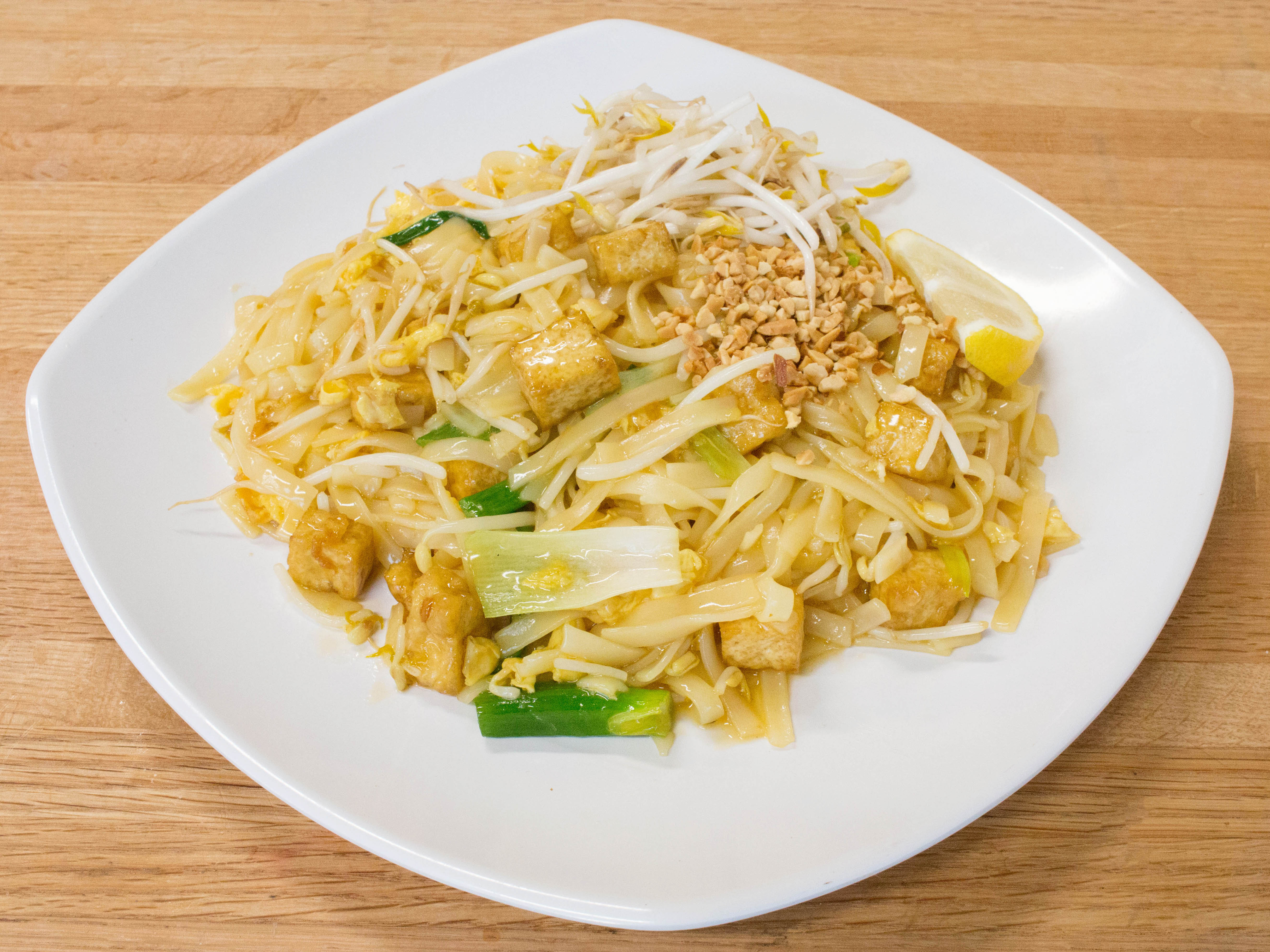 Order Pad Thai Plate food online from Go! Sy Thai store, Detroit on bringmethat.com