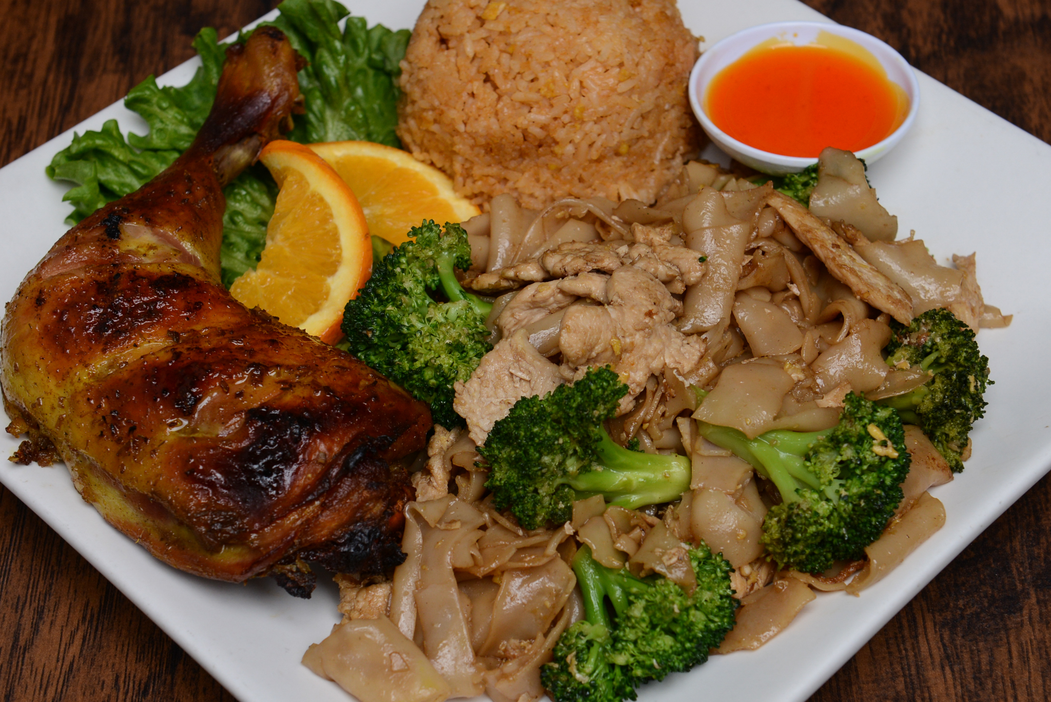 Order J. Pad See Ew Chicken Combination Special food online from Rincome Restaurant store, Northridge on bringmethat.com