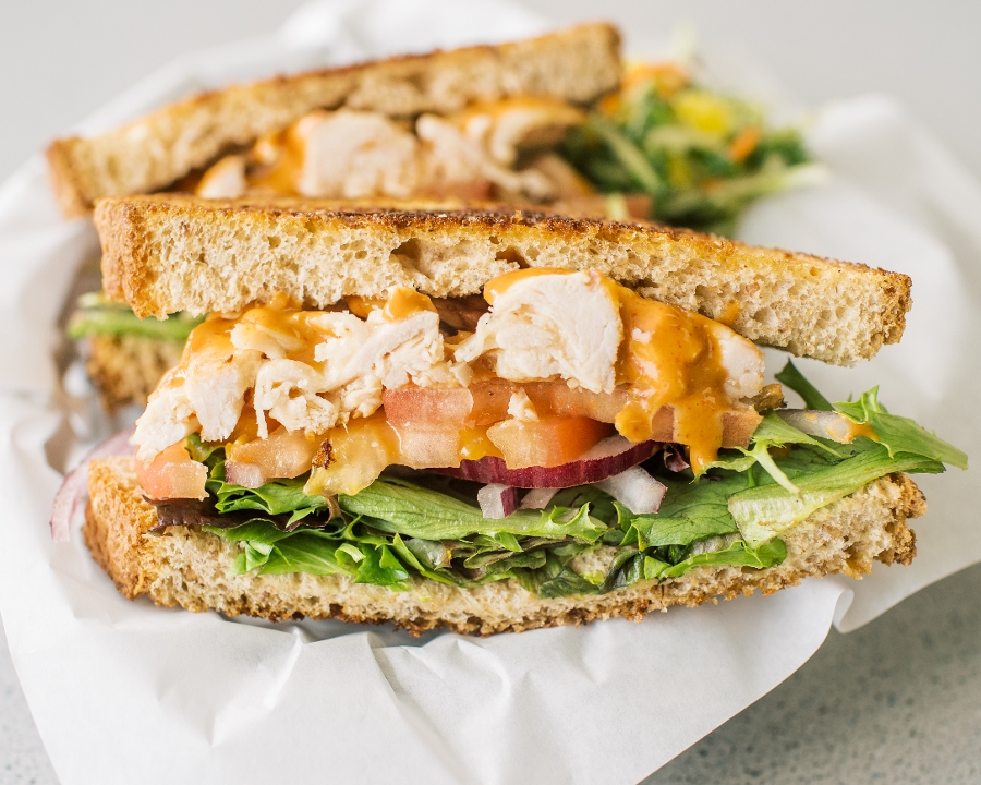 Order Chipotle Chicken Sandwich food online from Leatherbys Family Creamery store, Elk Grove on bringmethat.com