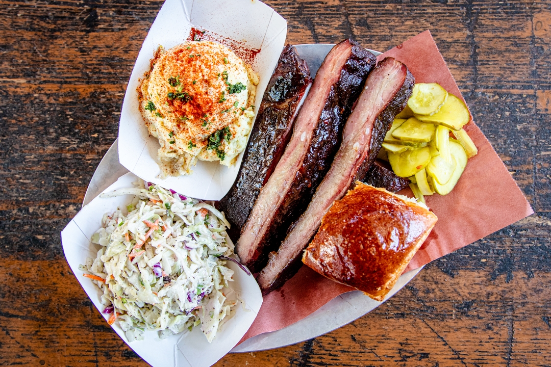 Order #5 Smoked Rib Plate food online from 4505 Burgers & BBQ store, San Francisco on bringmethat.com