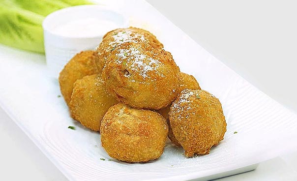 Order 8 Piece Fried Mushrooms food online from Sicily Pizza & Pasta - Stafford store, Stafford on bringmethat.com