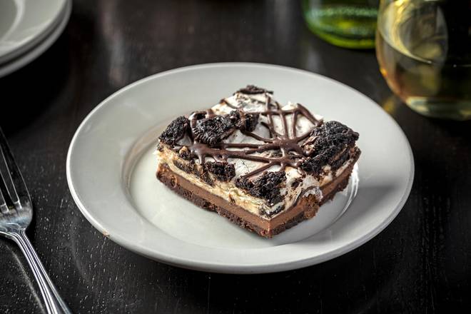 Order Oreo Dream Bar food online from The Pasta Bowl store, Chicago on bringmethat.com