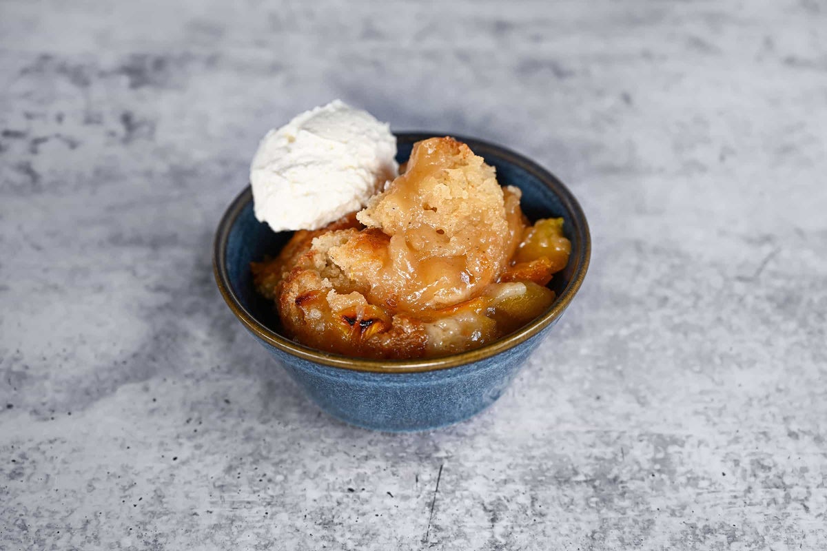Order Peach Cobbler food online from City Barbeque Durham store, Durham on bringmethat.com