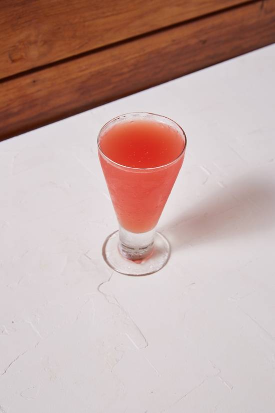 Order Grapefruit Juice food online from TownHall store, Cleveland on bringmethat.com