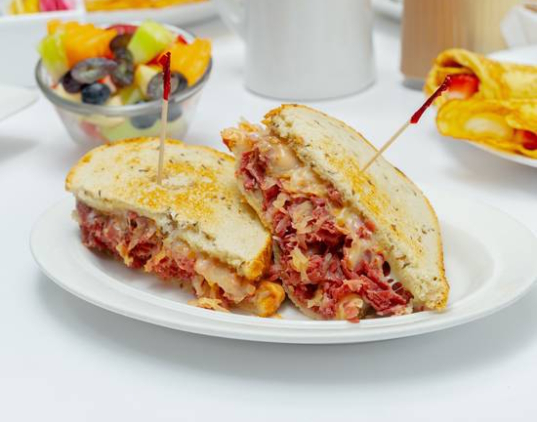 Order Stow's Finest Reuben food online from Garretts Mill Diner store, Stow on bringmethat.com