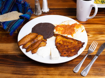 Order Super Breakfast food online from Cafe Guatemalteco store, San Francisco on bringmethat.com