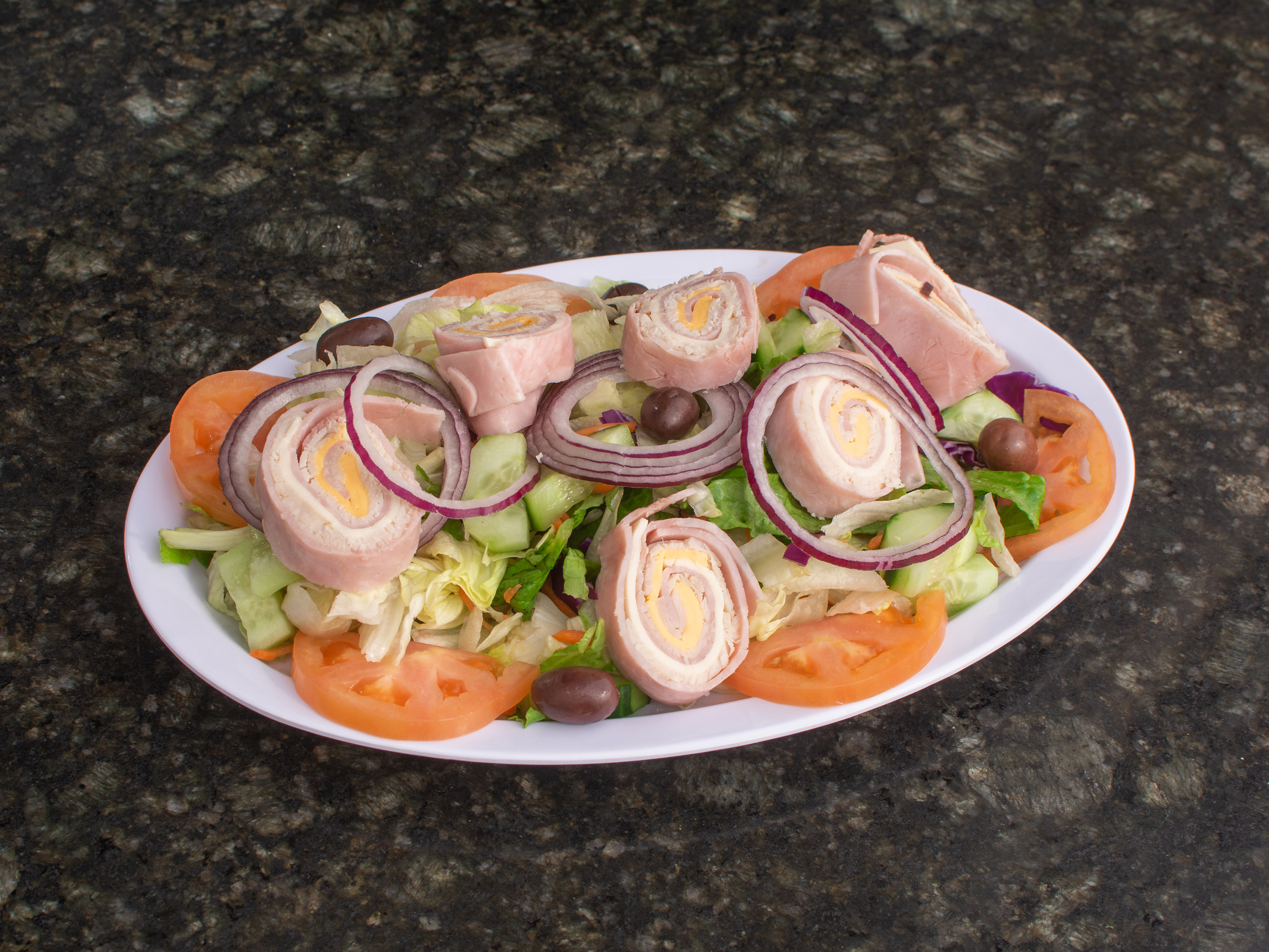 Order Chef's Salad food online from New York Pizza & Grill store, Dinuba on bringmethat.com