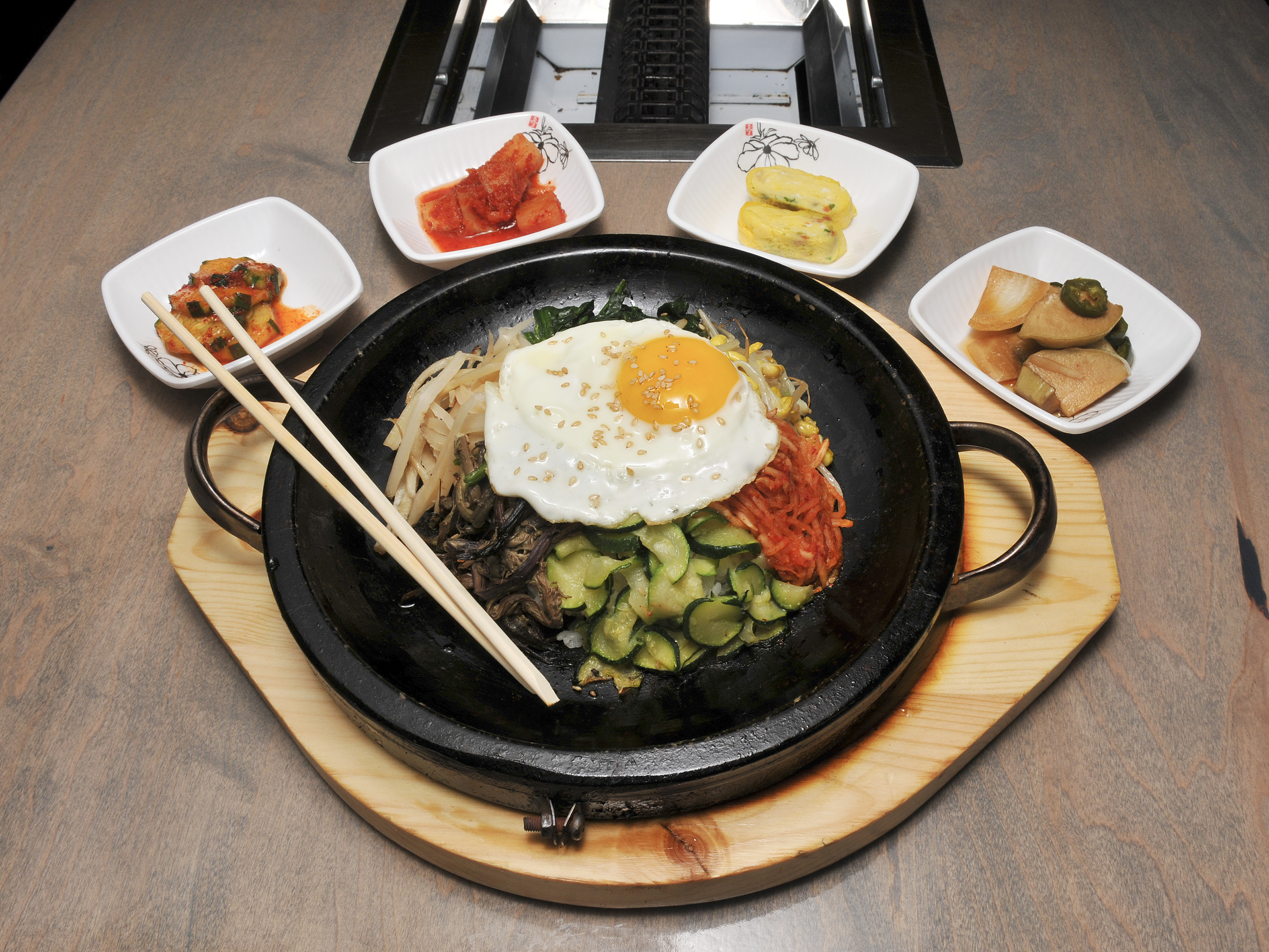 Order Vegetable Rice in a Hot Sauce Pot 야채돌솥 food online from Chosun Ok store, Durham on bringmethat.com