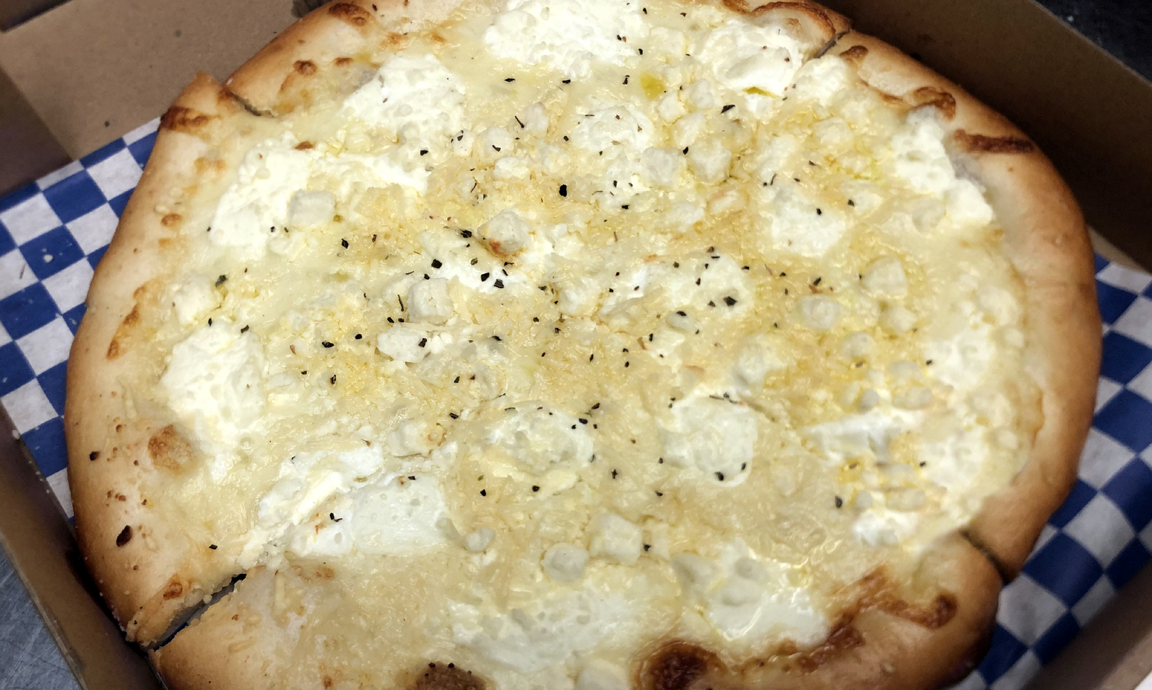 Order 8" Personal Super Cheese Pizza food online from Surfside Pizza store, San Clemente on bringmethat.com