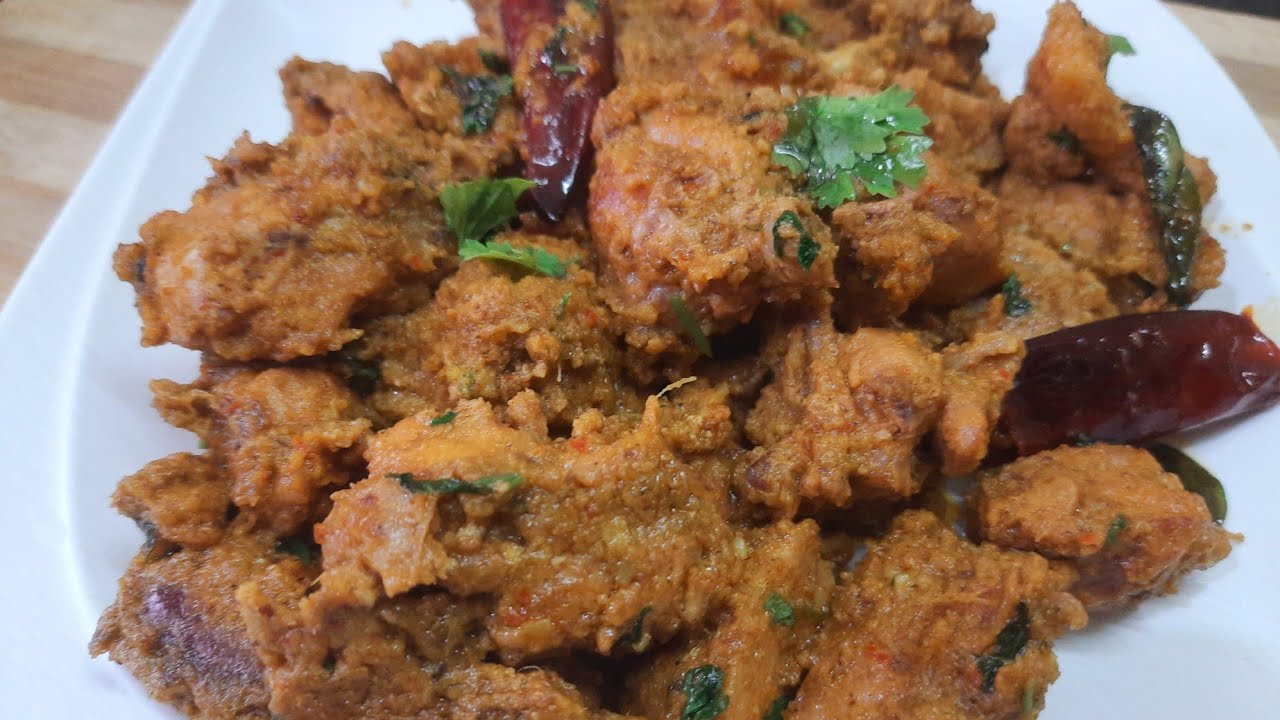 Order Chicken Masakali food online from Cafe Captain Cook store, Tempe on bringmethat.com