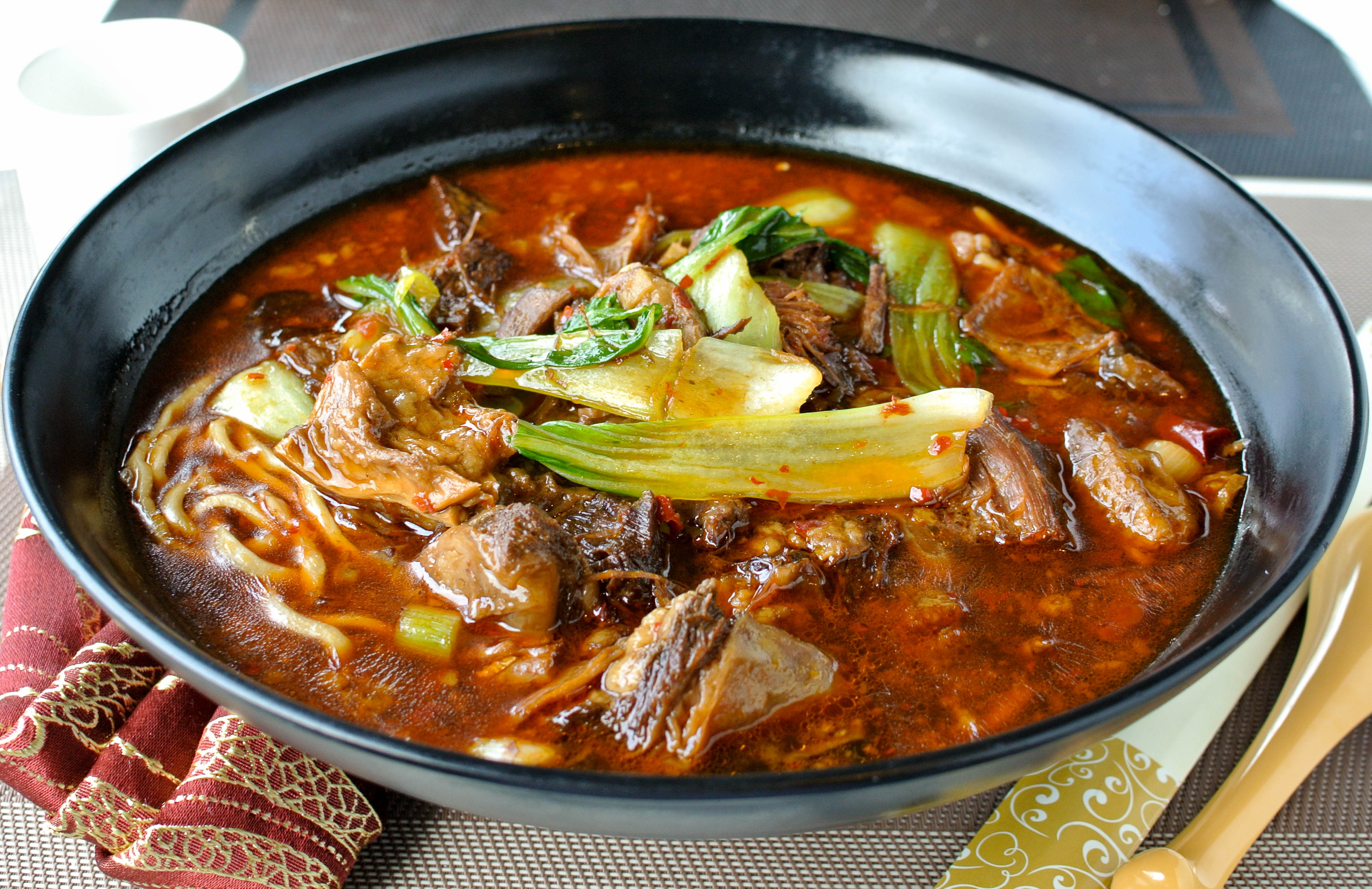 Order Sichuan Beef Noodle Soup 四川牛肉湯麵 food online from Fey Restaurant store, Menlo Park on bringmethat.com